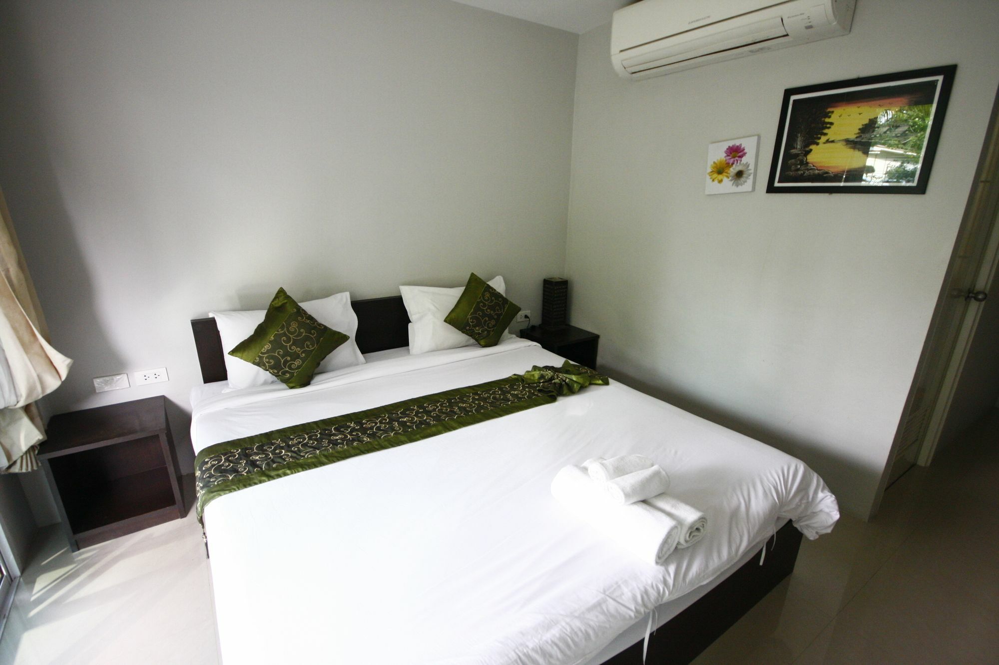 Naiyang Boutique Resort Nai Yang Beach Buitenkant foto