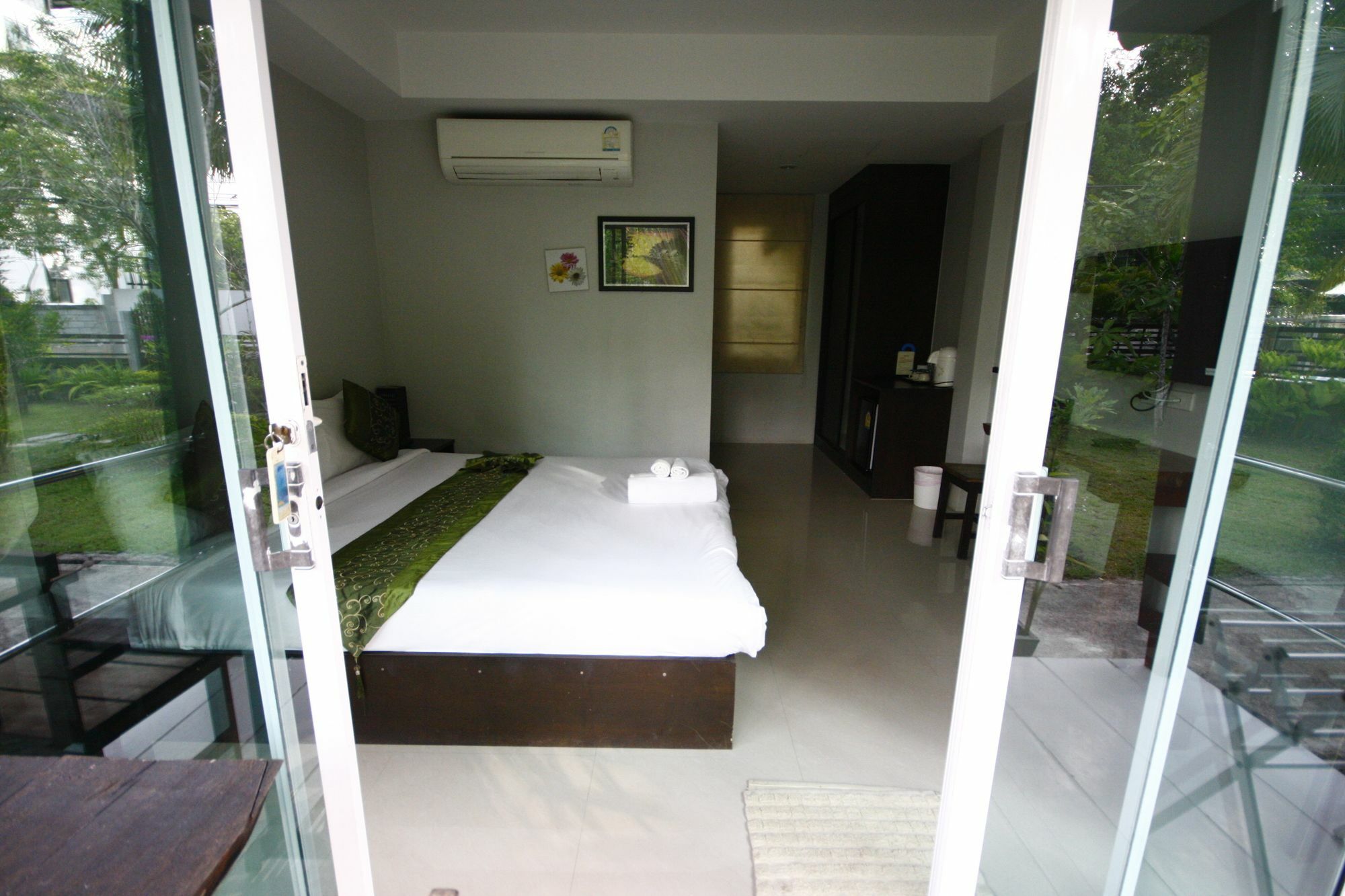 Naiyang Boutique Resort Nai Yang Beach Buitenkant foto